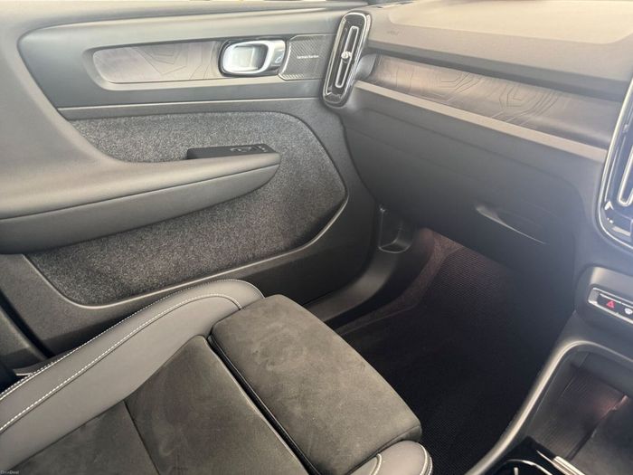 Volvo XC40 2023