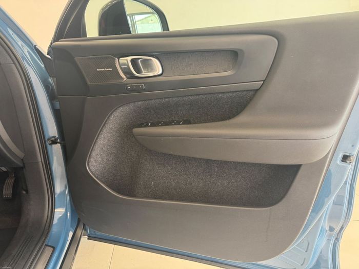 Volvo C40 2023
