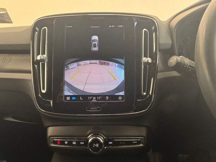 Volvo XC40 2022