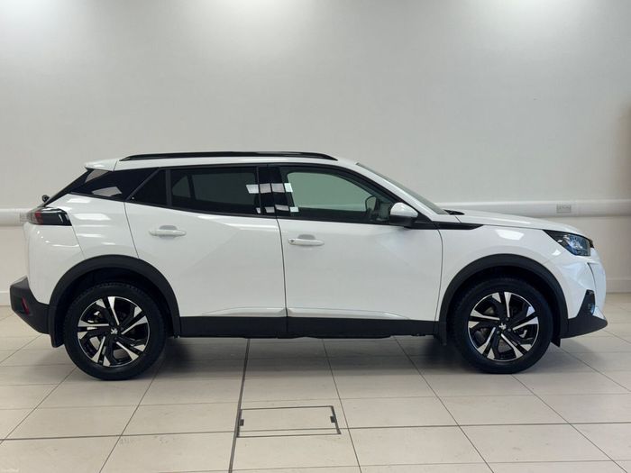 Peugeot 2008 2021