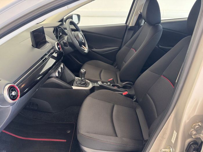 Mazda 2 2023