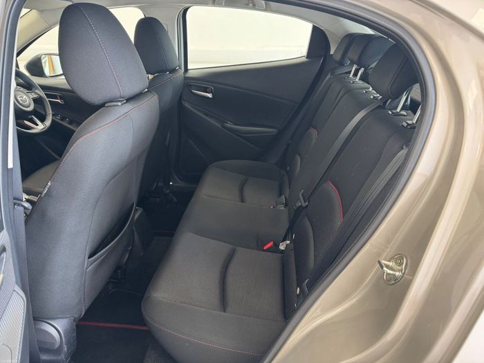 Mazda 2 2023