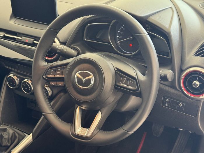 Mazda 2 2023