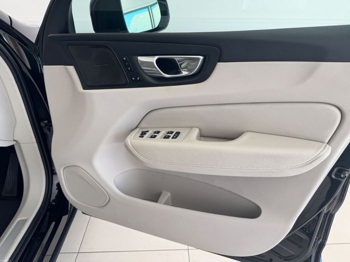 Volvo XC60 2024