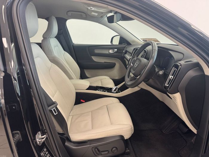 Volvo XC40 2021