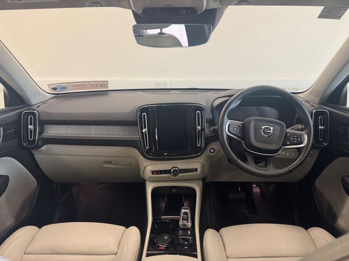 Volvo XC40 2021