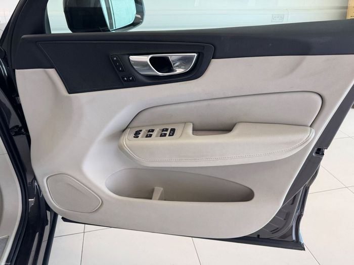 Volvo XC60 2023