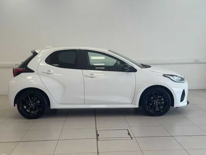 Mazda 2 2025