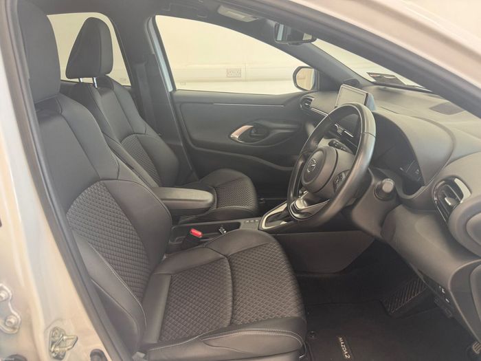 Mazda 2 2025