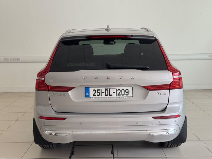 Volvo XC60 2025