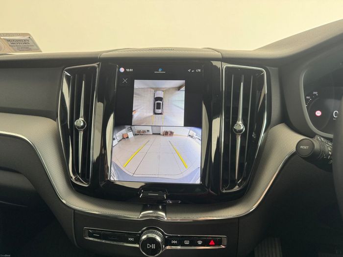 Volvo XC60 2025