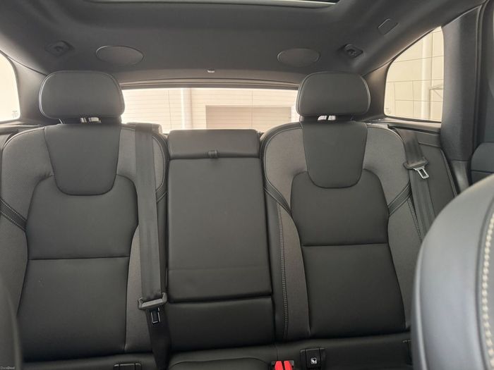 Volvo XC60 2025