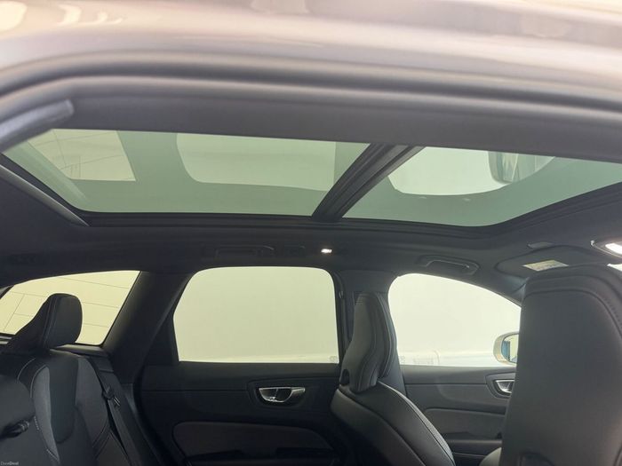 Volvo XC60 2025