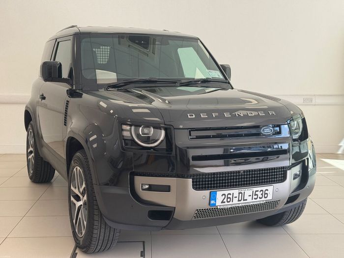 Land Rover Defender 2026