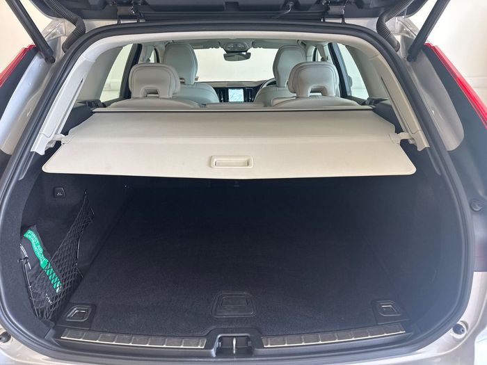 Volvo XC60 2022