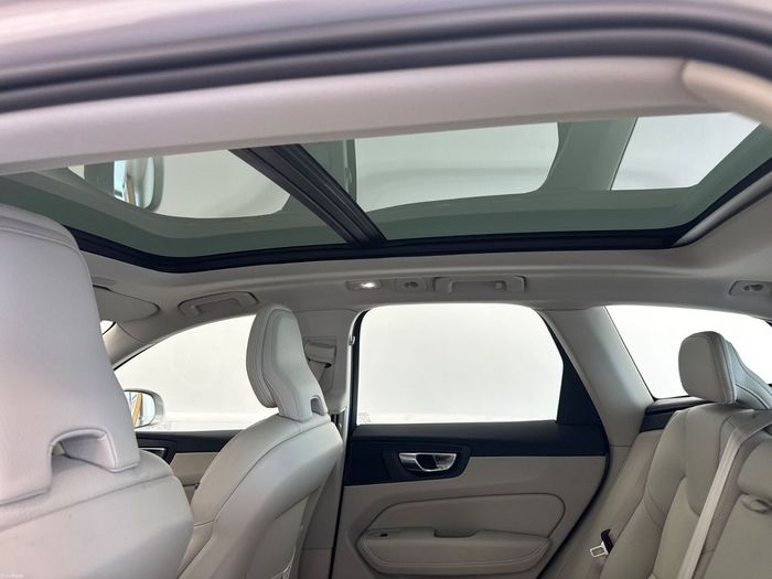Volvo XC60 2022