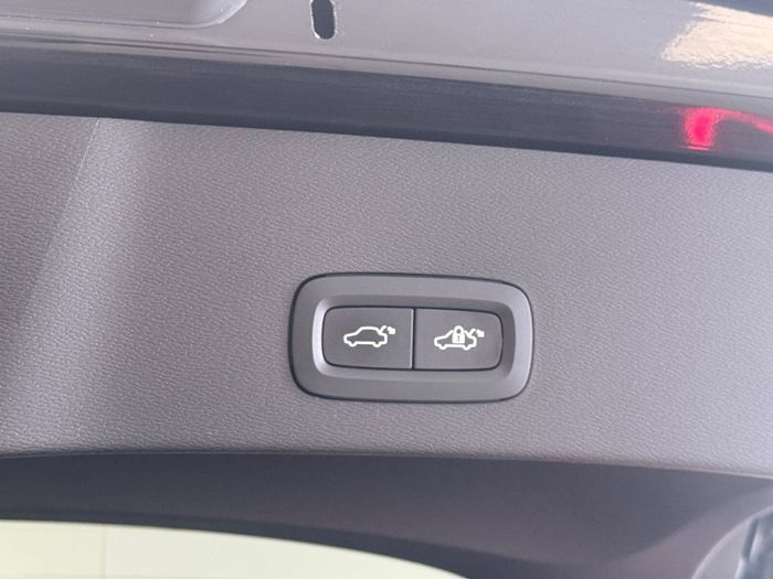 Volvo C40 2023