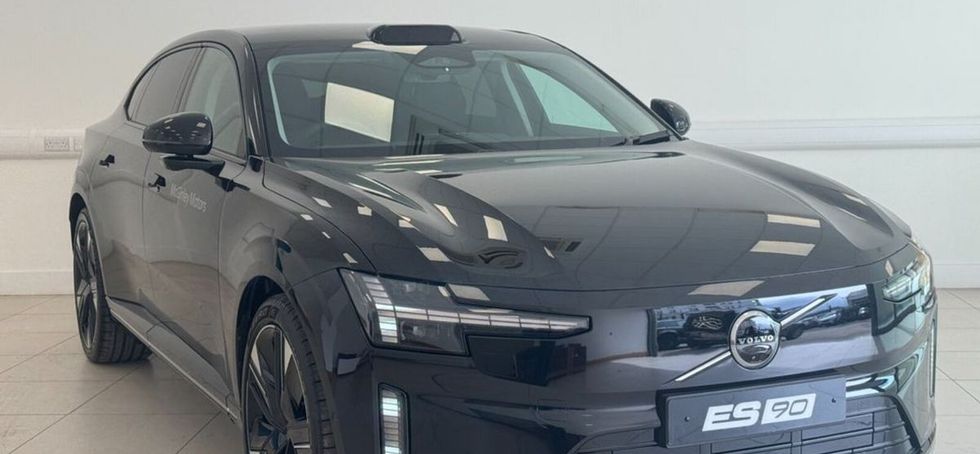 Volvo ES90 2026