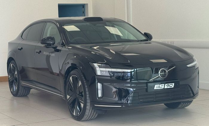 Volvo ES90 2026