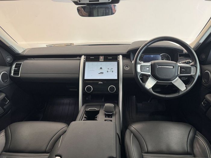 Land Rover Discovery 2023