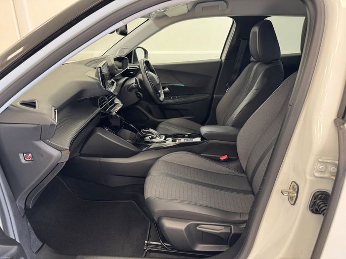 Peugeot 2008 2021