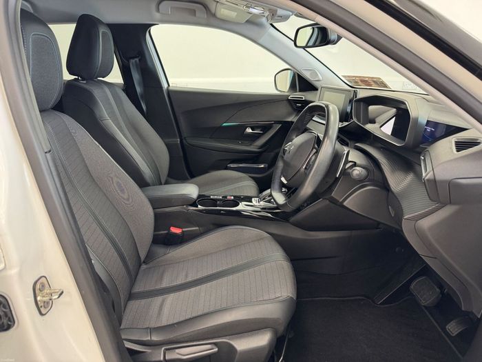 Peugeot 2008 2021