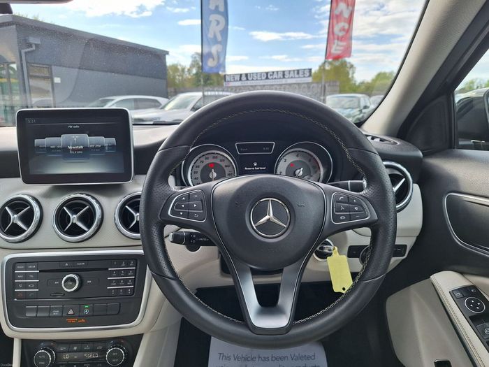 Mercedes-Benz GLA 2016