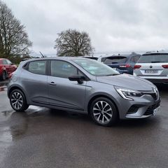 Renault Clio 2023