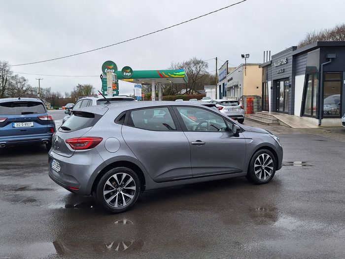 Renault Clio 2023