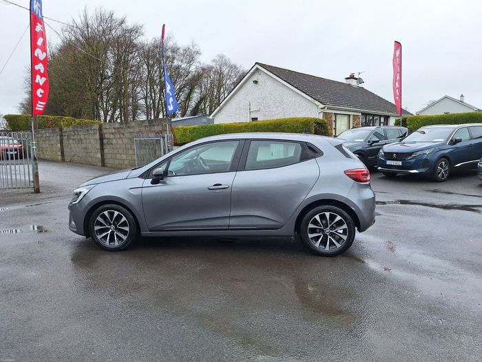Renault Clio 2023