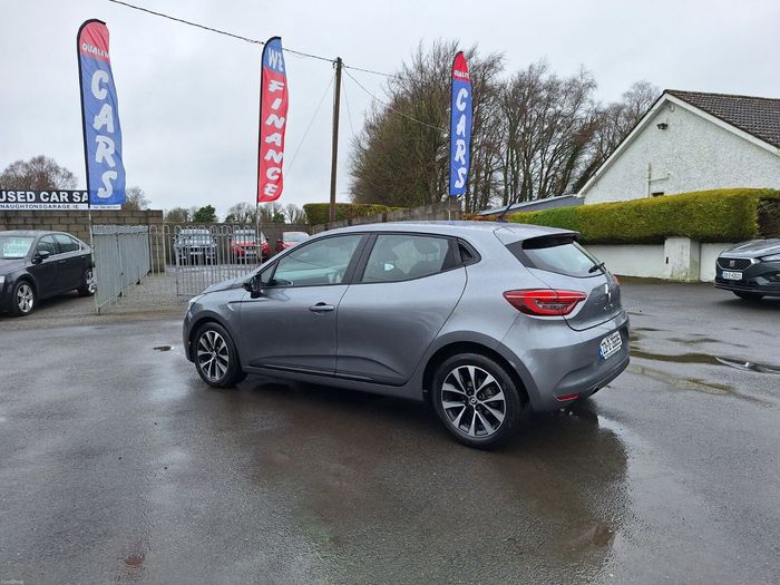 Renault Clio 2023