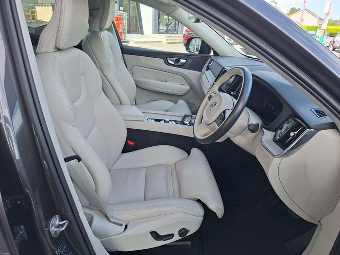 Volvo XC60 2023