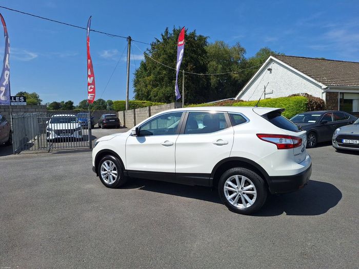 Nissan QASHQAI 2014