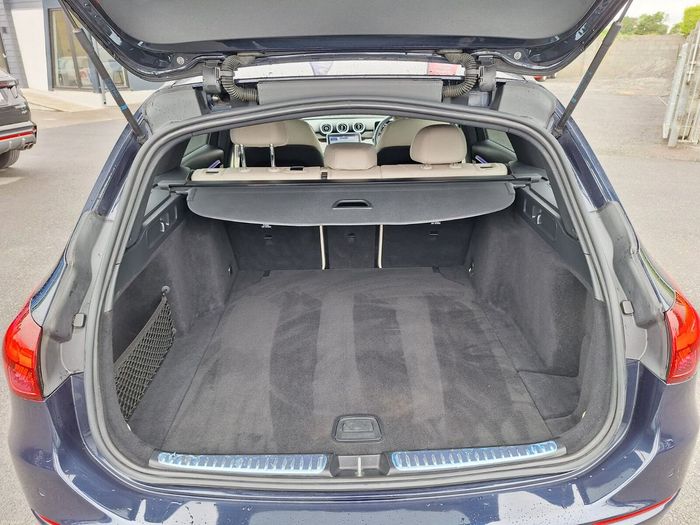 Mercedes-Benz C-Class 2022