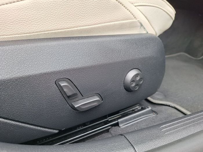 Mercedes-Benz C-Class 2022