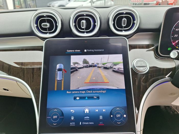 Mercedes-Benz C-Class 2022