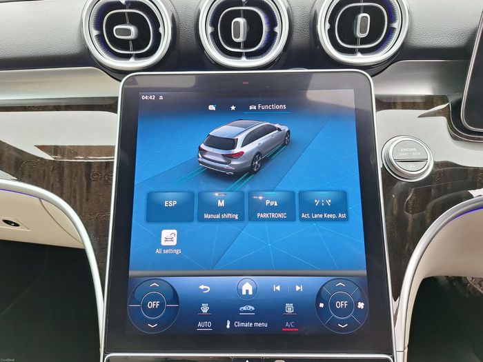 Mercedes-Benz C-Class 2022