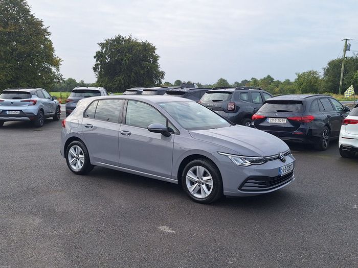 Volkswagen Golf 2024