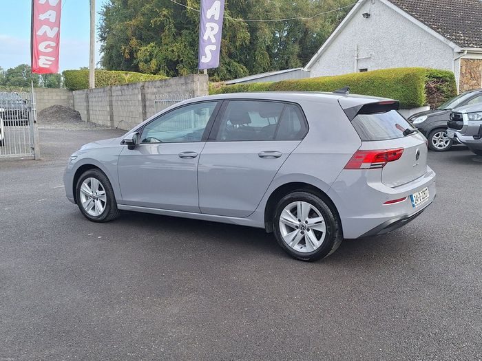 Volkswagen Golf 2024