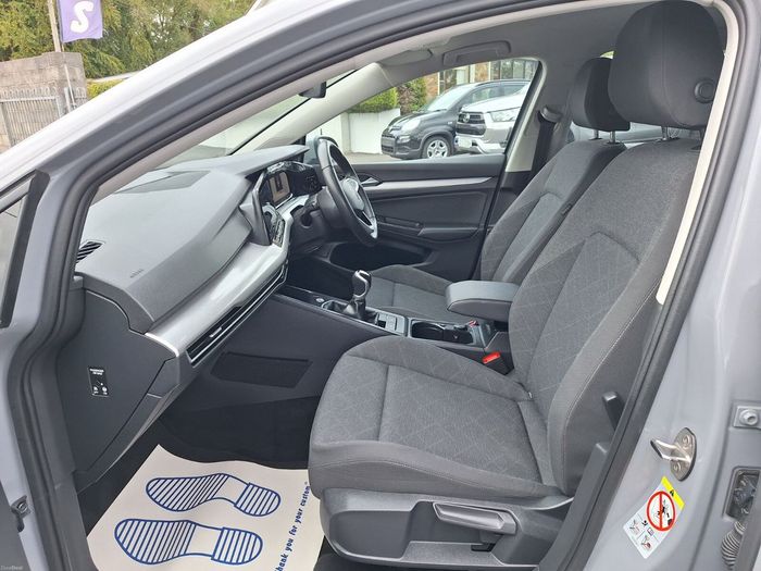 Volkswagen Golf 2024
