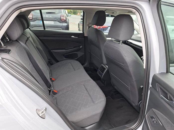 Volkswagen Golf 2024