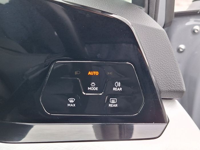 Volkswagen Golf 2024