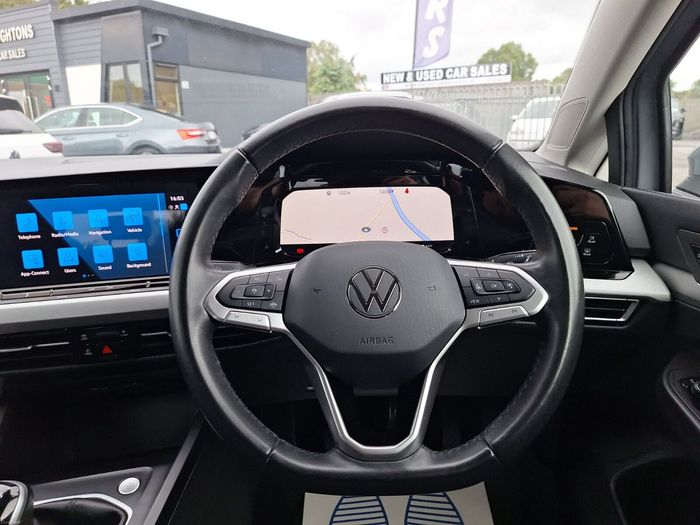 Volkswagen Golf 2024