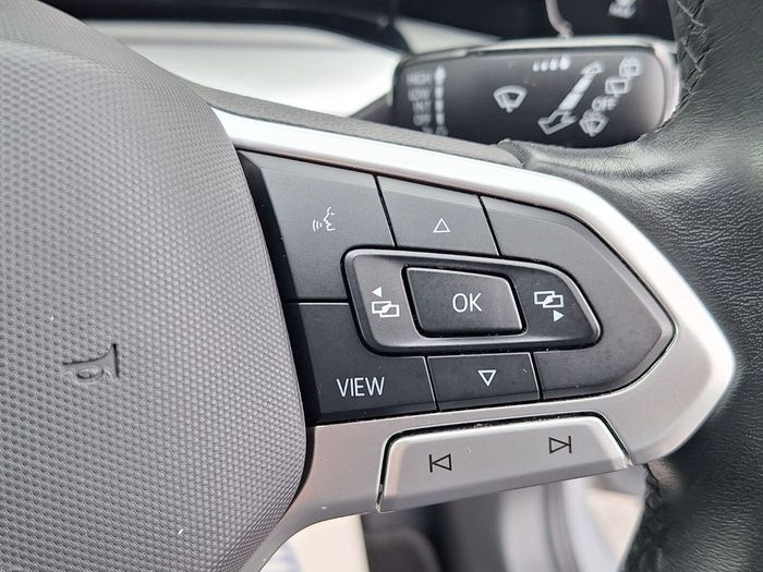 Volkswagen Golf 2024