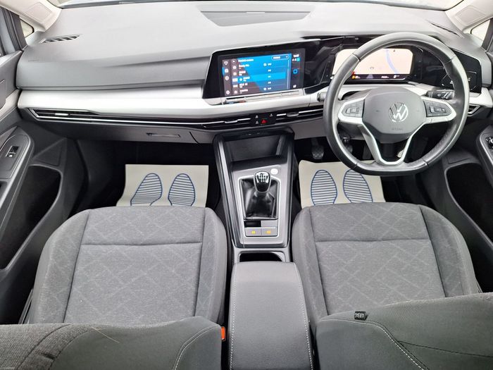 Volkswagen Golf 2024
