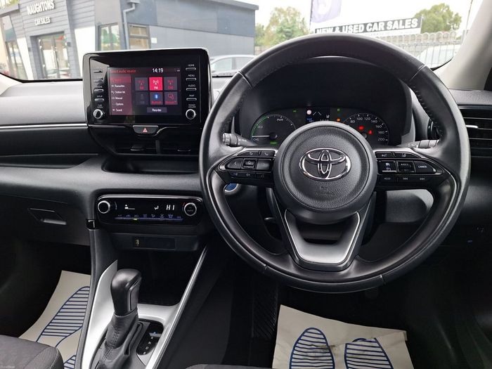 Toyota Yaris 2023
