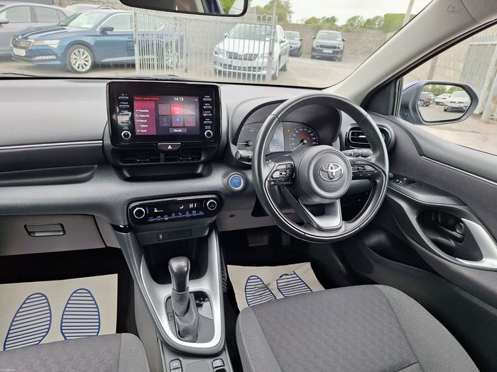 Toyota Yaris 2023