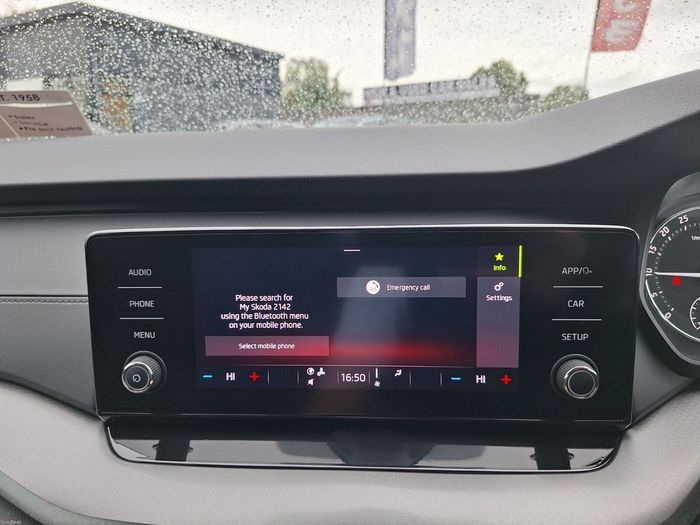 Skoda Octavia 2024