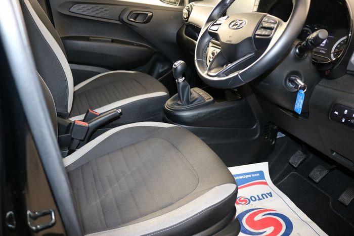 Hyundai i10 2023
