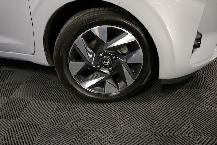 Hyundai i10 2025